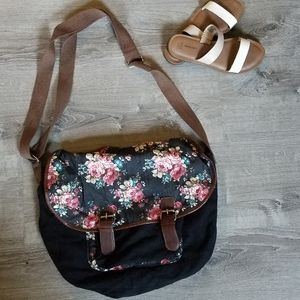 Gorgeous Floral Messenger Bag ❤🌼